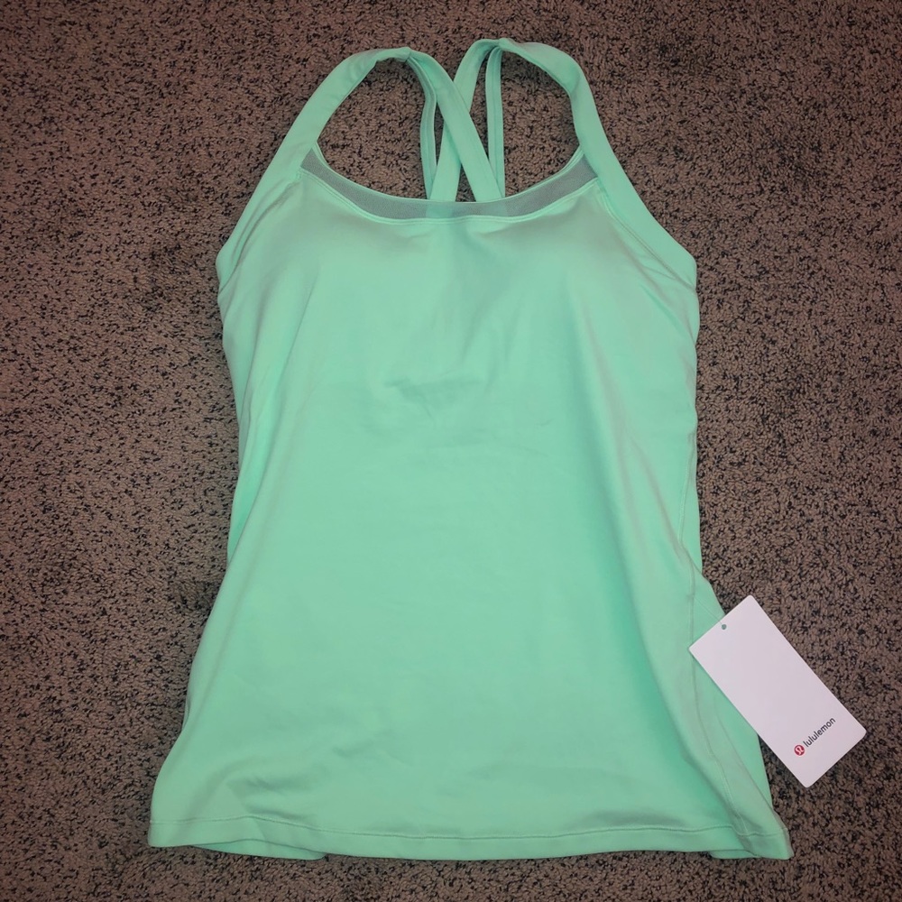 Lululemon tank